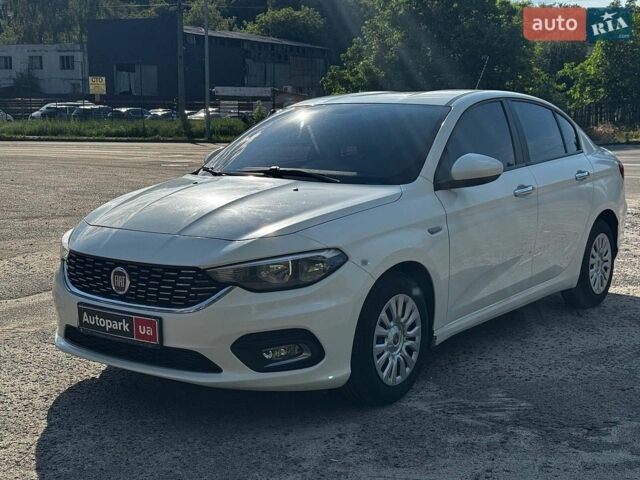 Белый Фиат Типо, объемом двигателя 1.4 л и пробегом 134 тыс. км за 8840 $, фото 1 на Automoto.ua