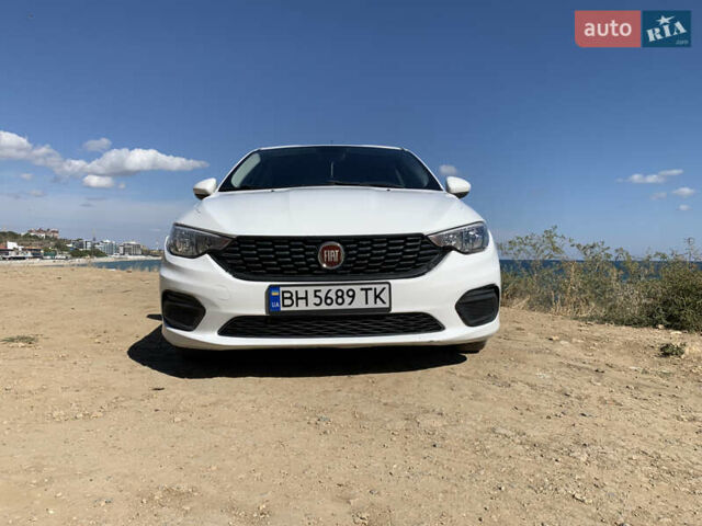 Білий Фіат Тіпо, об'ємом двигуна 1.4 л та пробігом 223 тис. км за 6000 $, фото 1 на Automoto.ua