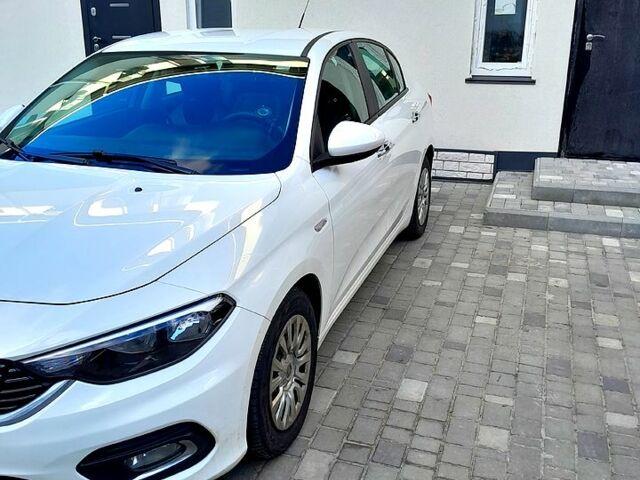 Білий Фіат Тіпо, об'ємом двигуна 1.4 л та пробігом 157 тис. км за 7500 $, фото 1 на Automoto.ua