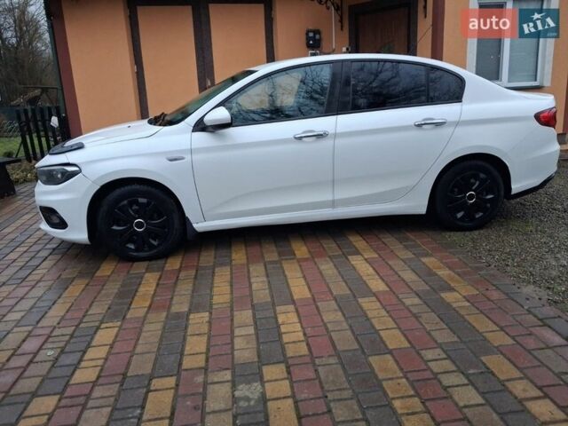 Білий Фіат Тіпо, об'ємом двигуна 1.37 л та пробігом 215 тис. км за 6555 $, фото 1 на Automoto.ua