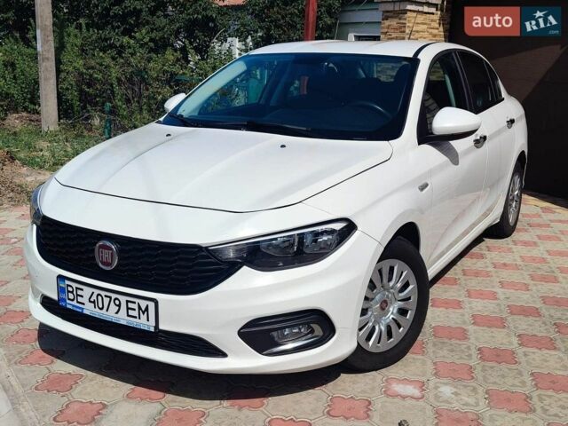 Білий Фіат Тіпо, об'ємом двигуна 1.37 л та пробігом 19 тис. км за 10600 $, фото 1 на Automoto.ua