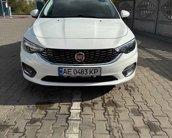 Белый Фиат Типо, объемом двигателя 1.4 л и пробегом 54 тыс. км за 9500 $, фото 1 на Automoto.ua