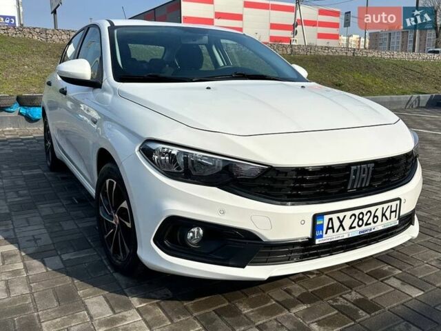 Белый Фиат Типо, объемом двигателя 1.37 л и пробегом 37 тыс. км за 10900 $, фото 1 на Automoto.ua
