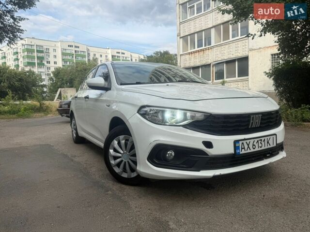 Білий Фіат Тіпо, об'ємом двигуна 1.37 л та пробігом 191 тис. км за 9800 $, фото 1 на Automoto.ua