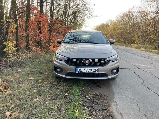 Бежевий Фіат Тіпо, об'ємом двигуна 1.4 л та пробігом 36 тис. км за 10500 $, фото 1 на Automoto.ua