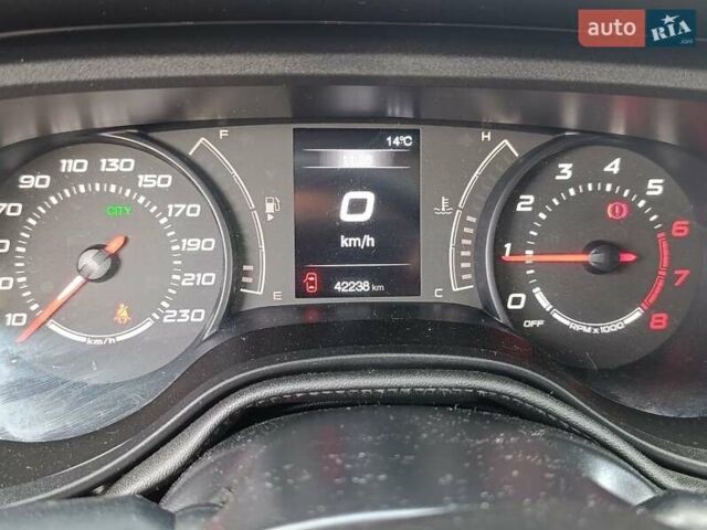 Бежевый Фиат Типо, объемом двигателя 1.4 л и пробегом 42 тыс. км за 9500 $, фото 1 на Automoto.ua