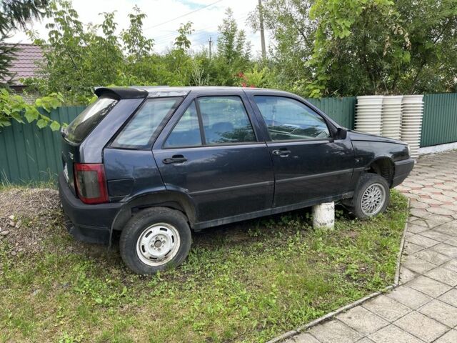 Черный Фиат Типо, объемом двигателя 1.8 л и пробегом 300 тыс. км за 400 $, фото 1 на Automoto.ua