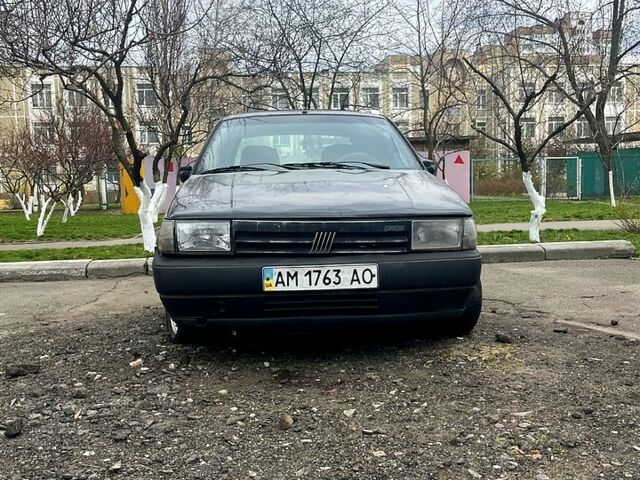 Чорний Фіат Тіпо, об'ємом двигуна 1.9 л та пробігом 0 тис. км за 1200 $, фото 1 на Automoto.ua