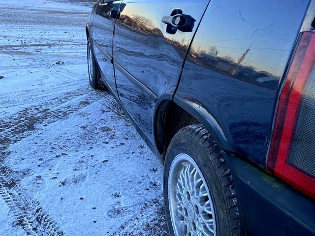 Чорний Фіат Тіпо, об'ємом двигуна 1.8 л та пробігом 300 тис. км за 2333 $, фото 1 на Automoto.ua