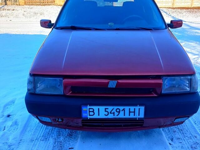 Червоний Фіат Тіпо, об'ємом двигуна 1.6 л та пробігом 240 тис. км за 2600 $, фото 1 на Automoto.ua