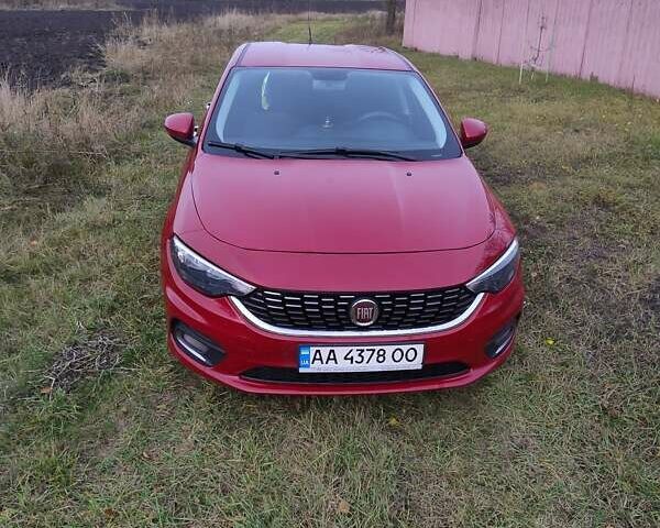 Красный Фиат Типо, объемом двигателя 1.37 л и пробегом 156 тыс. км за 9000 $, фото 1 на Automoto.ua