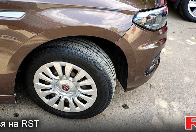 Фиат Типо, объемом двигателя 1.4 л и пробегом 62 тыс. км за 10000 $, фото 1 на Automoto.ua