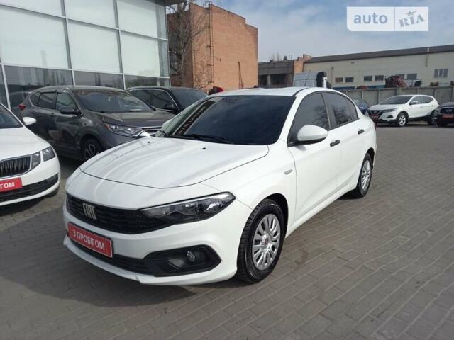 Фиат Типо, объемом двигателя 1.37 л и пробегом 25 тыс. км за 10900 $, фото 1 на Automoto.ua