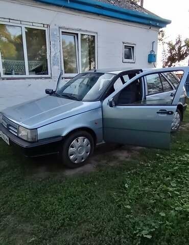 Сірий Фіат Тіпо, об'ємом двигуна 1.4 л та пробігом 348 тис. км за 1150 $, фото 1 на Automoto.ua