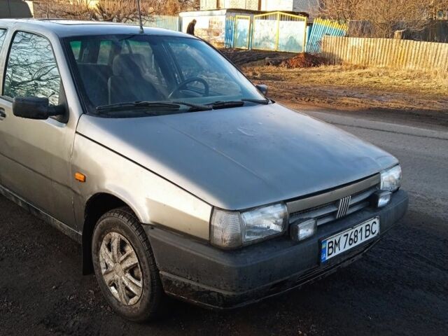Сірий Фіат Тіпо, об'ємом двигуна 1.4 л та пробігом 1000 тис. км за 1129 $, фото 1 на Automoto.ua