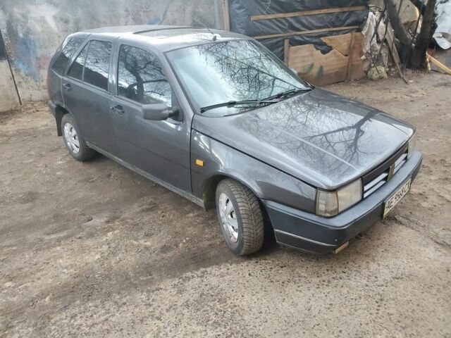 Серый Фиат Типо, объемом двигателя 1.4 л и пробегом 166 тыс. км за 1050 $, фото 1 на Automoto.ua