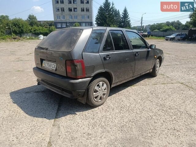 Серый Фиат Типо, объемом двигателя 1.4 л и пробегом 99 тыс. км за 897 $, фото 1 на Automoto.ua