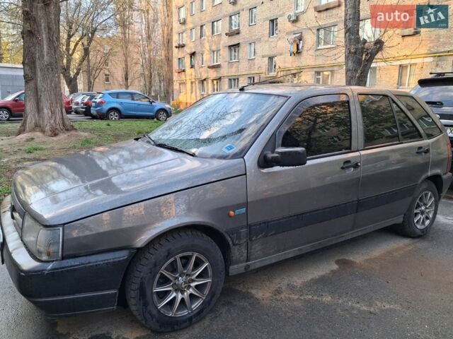 Сірий Фіат Тіпо, об'ємом двигуна 1.4 л та пробігом 284 тис. км за 1800 $, фото 1 на Automoto.ua