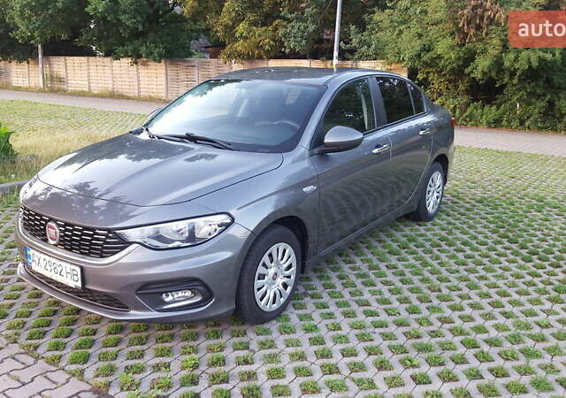 Сірий Фіат Тіпо, об'ємом двигуна 1.6 л та пробігом 106 тис. км за 9100 $, фото 1 на Automoto.ua