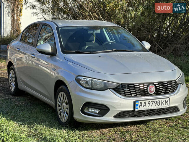 Сірий Фіат Тіпо, об'ємом двигуна 1.37 л та пробігом 152 тис. км за 8500 $, фото 1 на Automoto.ua