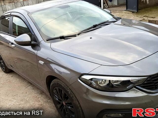 Серый Фиат Типо, объемом двигателя 1.4 л и пробегом 9900 тыс. км за 8500 $, фото 1 на Automoto.ua