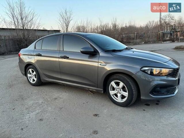 Серый Фиат Типо, объемом двигателя 1.4 л и пробегом 84 тыс. км за 8600 $, фото 1 на Automoto.ua