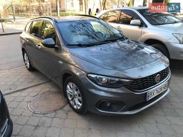 Серый Фиат Типо, объемом двигателя 1.6 л и пробегом 84 тыс. км за 13000 $, фото 1 на Automoto.ua