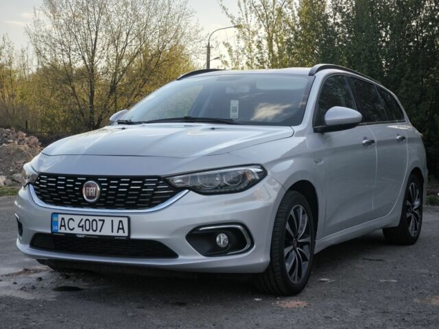 Серый Фиат Типо, объемом двигателя 1.6 л и пробегом 170 тыс. км за 9800 $, фото 1 на Automoto.ua