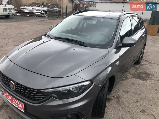 Серый Фиат Типо, объемом двигателя 1.6 л и пробегом 186 тыс. км за 9200 $, фото 1 на Automoto.ua