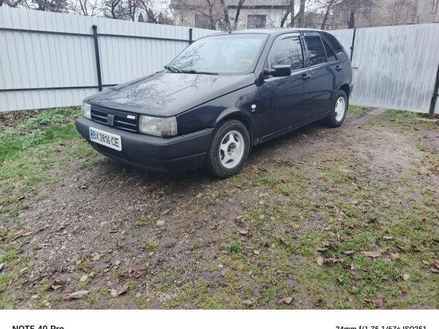 Синій Фіат Тіпо, об'ємом двигуна 1.4 л та пробігом 250 тис. км за 999 $, фото 1 на Automoto.ua