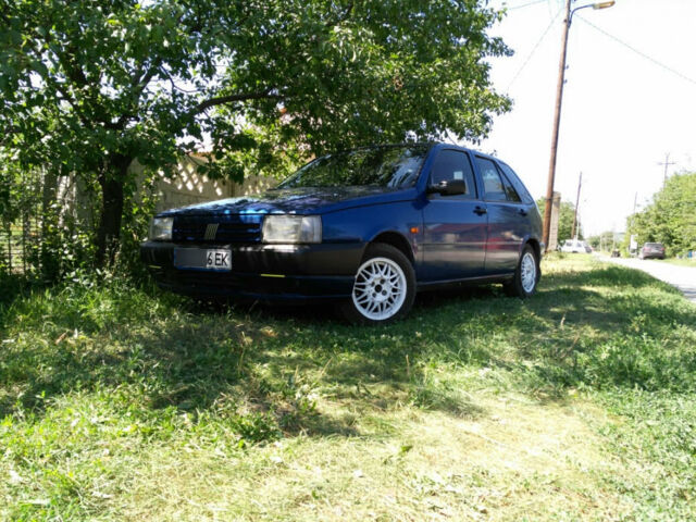Синий Фиат Типо, объемом двигателя 1.4 л и пробегом 240 тыс. км за 2200 $, фото 1 на Automoto.ua