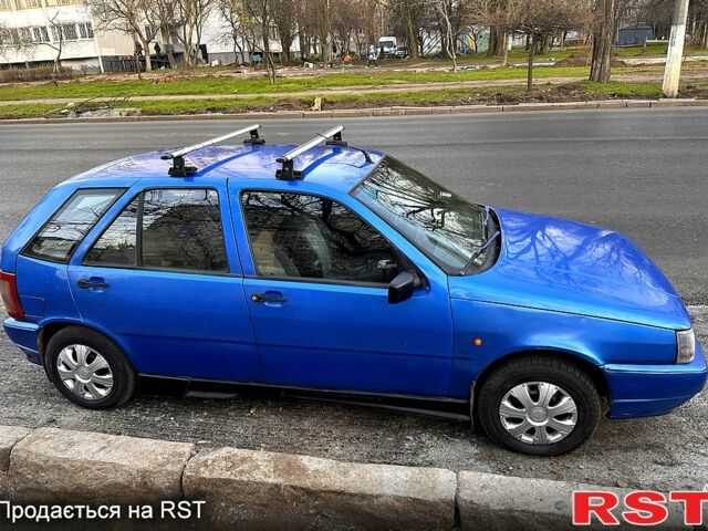Синий Фиат Типо, объемом двигателя 1.4 л и пробегом 200 тыс. км за 900 $, фото 1 на Automoto.ua