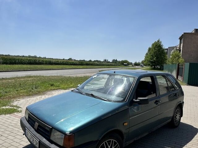 Зелений Фіат Тіпо, об'ємом двигуна 2 л та пробігом 300 тис. км за 851 $, фото 1 на Automoto.ua
