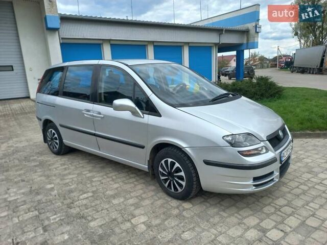 Серый Фиат Улиси, объемом двигателя 2 л и пробегом 285 тыс. км за 4600 $, фото 1 на Automoto.ua