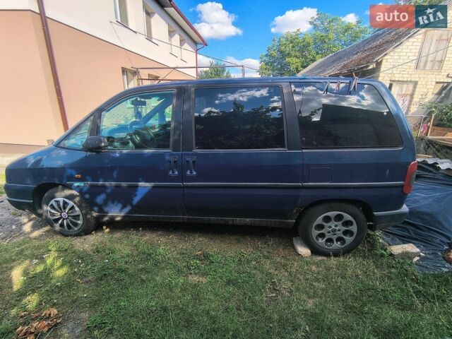 Синий Фиат Улиси, объемом двигателя 2 л и пробегом 328 тыс. км за 2200 $, фото 1 на Automoto.ua