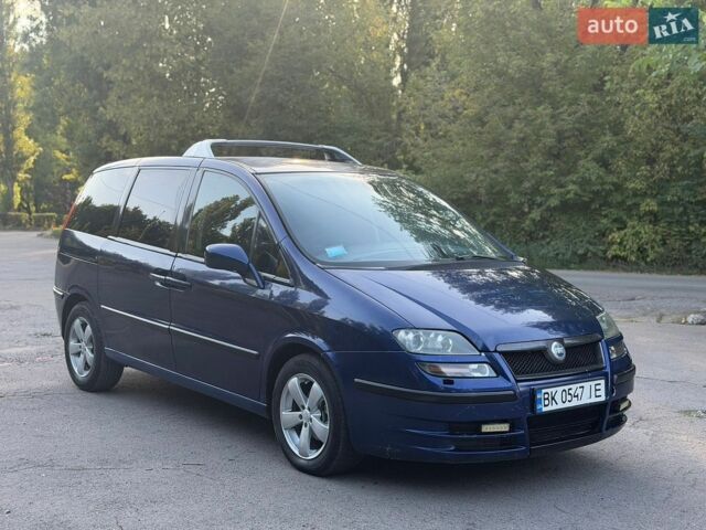 Синій Фіат Улісе, об'ємом двигуна 2.18 л та пробігом 384 тис. км за 2700 $, фото 1 на Automoto.ua