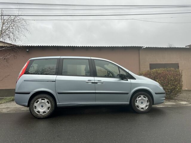 Синий Фиат Улиси, объемом двигателя 2 л и пробегом 180 тыс. км за 3650 $, фото 1 на Automoto.ua