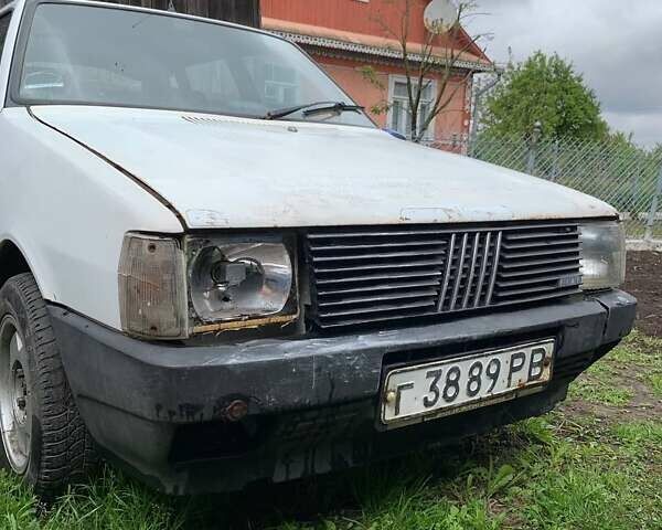 Білий Фіат Уно, об'ємом двигуна 1.3 л та пробігом 242 тис. км за 450 $, фото 1 на Automoto.ua