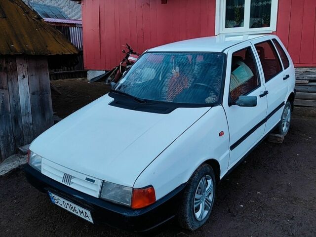 Білий Фіат Уно, об'ємом двигуна 0 л та пробігом 296 тис. км за 1300 $, фото 1 на Automoto.ua