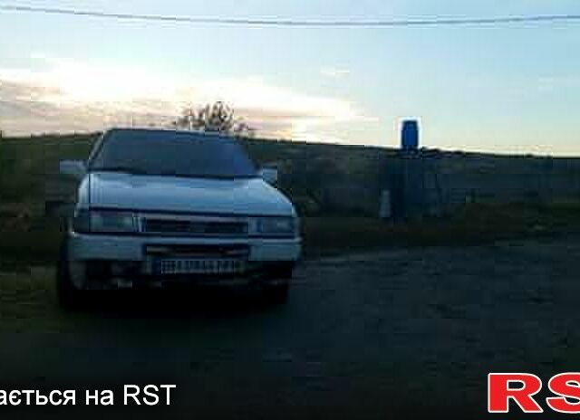 Белый Фиат Уно, объемом двигателя 1.1 л и пробегом 140 тыс. км за 550 $, фото 1 на Automoto.ua