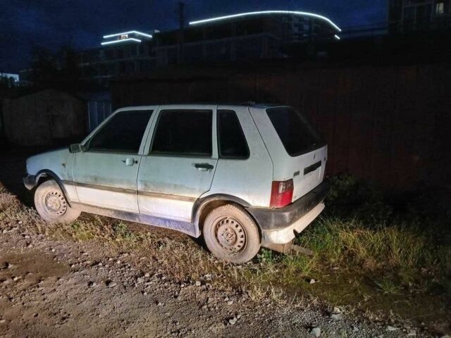 Білий Фіат Уно, об'ємом двигуна 1.1 л та пробігом 2 тис. км за 310 $, фото 1 на Automoto.ua