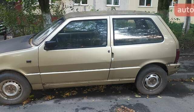 Бежевый Фиат Уно, объемом двигателя 1.5 л и пробегом 237 тыс. км за 700 $, фото 1 на Automoto.ua
