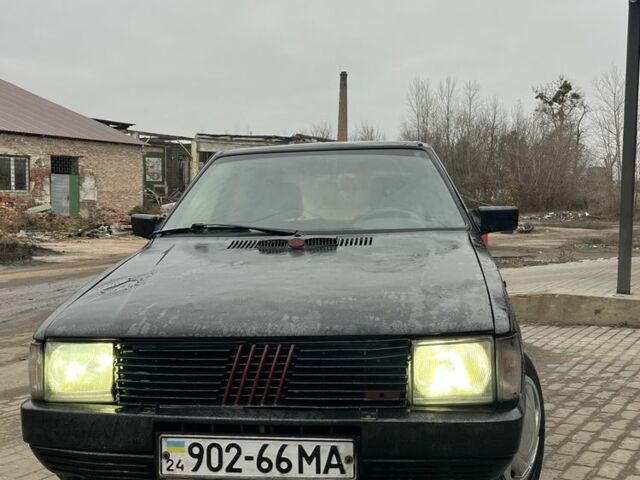 Чорний Фіат Уно, об'ємом двигуна 1.3 л та пробігом 259 тис. км за 381 $, фото 1 на Automoto.ua