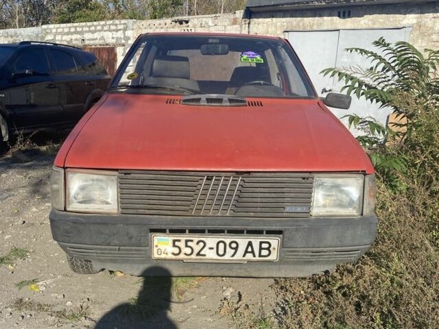 Фиат Уно 1985 в Днепре (Днепропетровске) на Automoto.ua Красный Фиат Уно, объемом двигателя 1 л и пробегом 184 тыс. км за 199 $, фото 1 на Automoto.ua