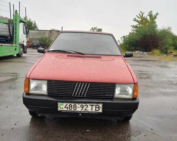 Червоний Фіат Уно, об'ємом двигуна 0 л та пробігом 200 тис. км за 800 $, фото 1 на Automoto.ua
