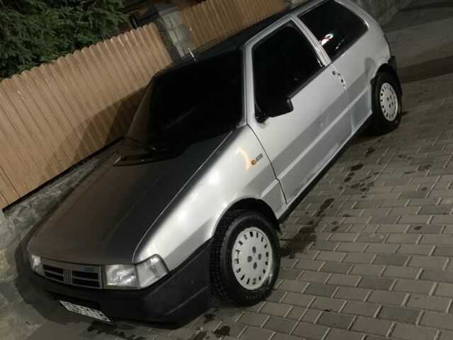 Серый Фиат Уно, объемом двигателя 0 л и пробегом 110 тыс. км за 700 $, фото 1 на Automoto.ua