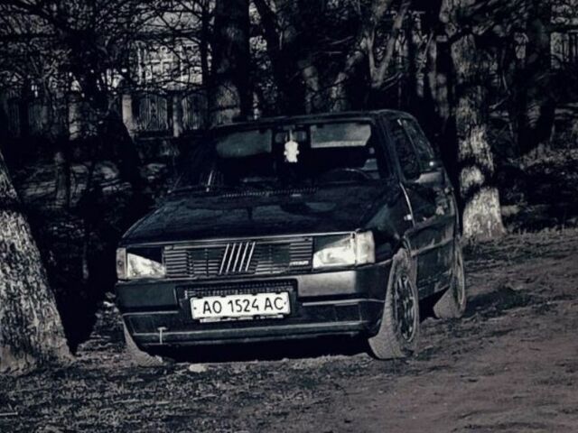 Серый Фиат Уно, объемом двигателя 1.7 л и пробегом 3 тыс. км за 1300 $, фото 1 на Automoto.ua