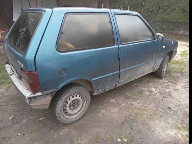 Синий Фиат Уно, объемом двигателя 0 л и пробегом 100 тыс. км за 500 $, фото 1 на Automoto.ua