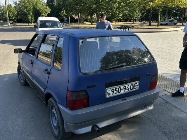 Синий Фиат Уно, объемом двигателя 1 л и пробегом 300 тыс. км за 750 $, фото 1 на Automoto.ua