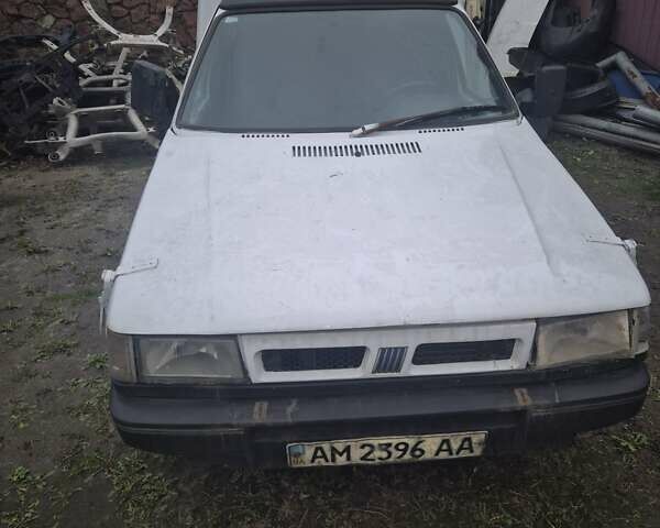 Белый Фиат Fiorino, объемом двигателя 1.7 л и пробегом 300 тыс. км за 550 $, фото 1 на Automoto.ua